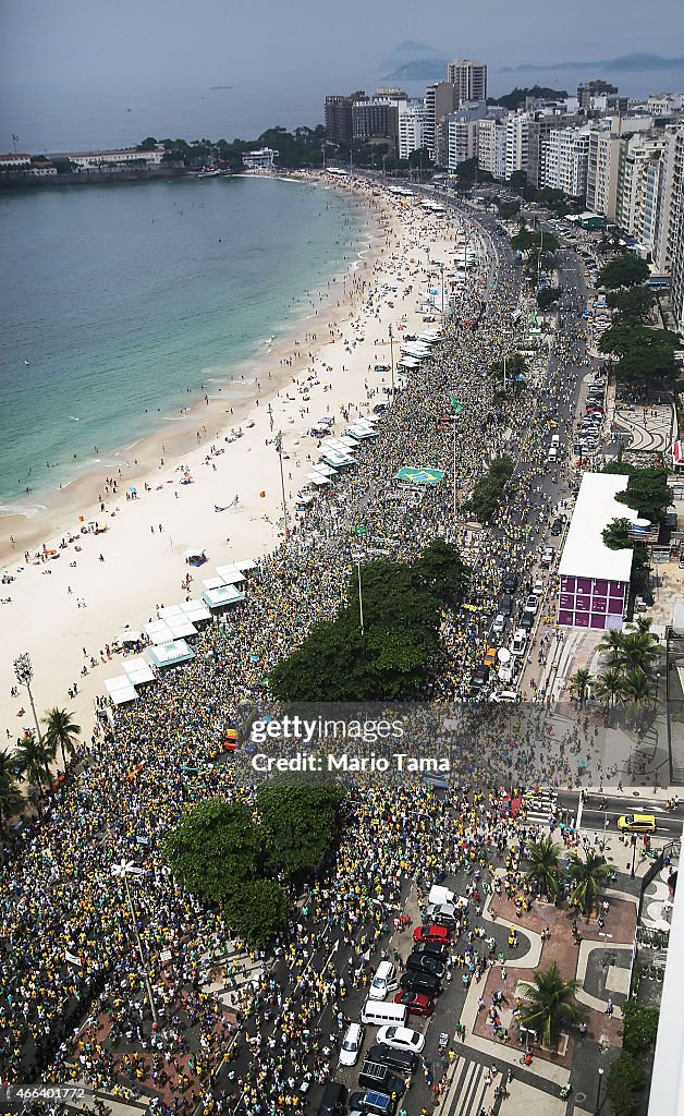 Mass Anti-Corruption Marches Across Brazil Protest Petrobras Scandal