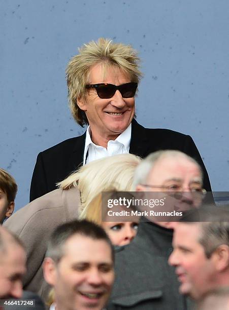 Life long Celtic fan Rod Stewart watches on during the Scottish League Cup Final between Dundee United and Celtic at Hamden Park on March 15, 2015 in...