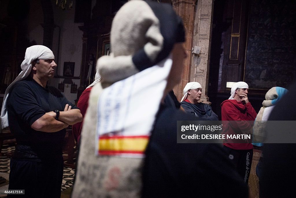 SPAIN-RELIGION-HOLY WEEK-COSTALEROS