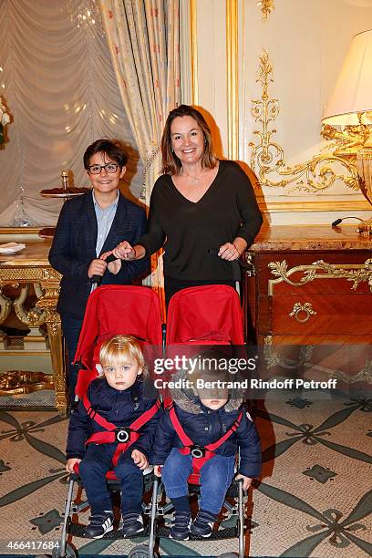 Princess Putman 15 Putman Family Stock Photos, High-Res Pictures, and Images - Getty Images