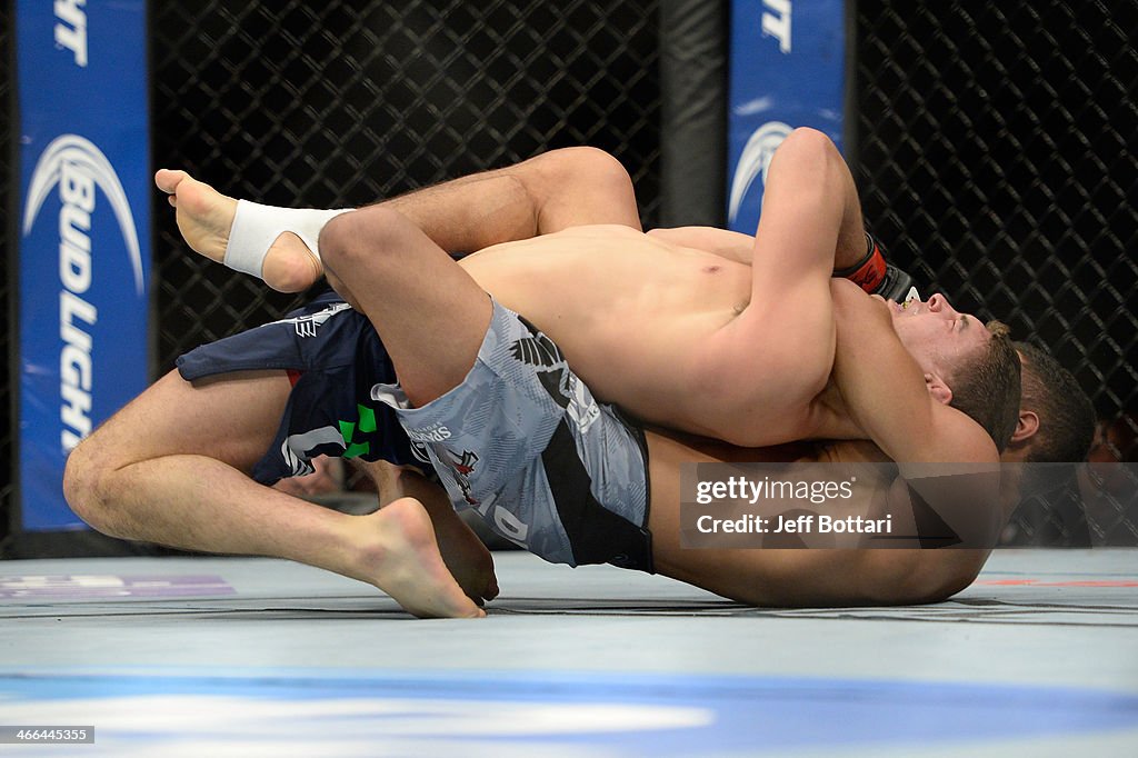 UFC 169: Iaquinta v Lee