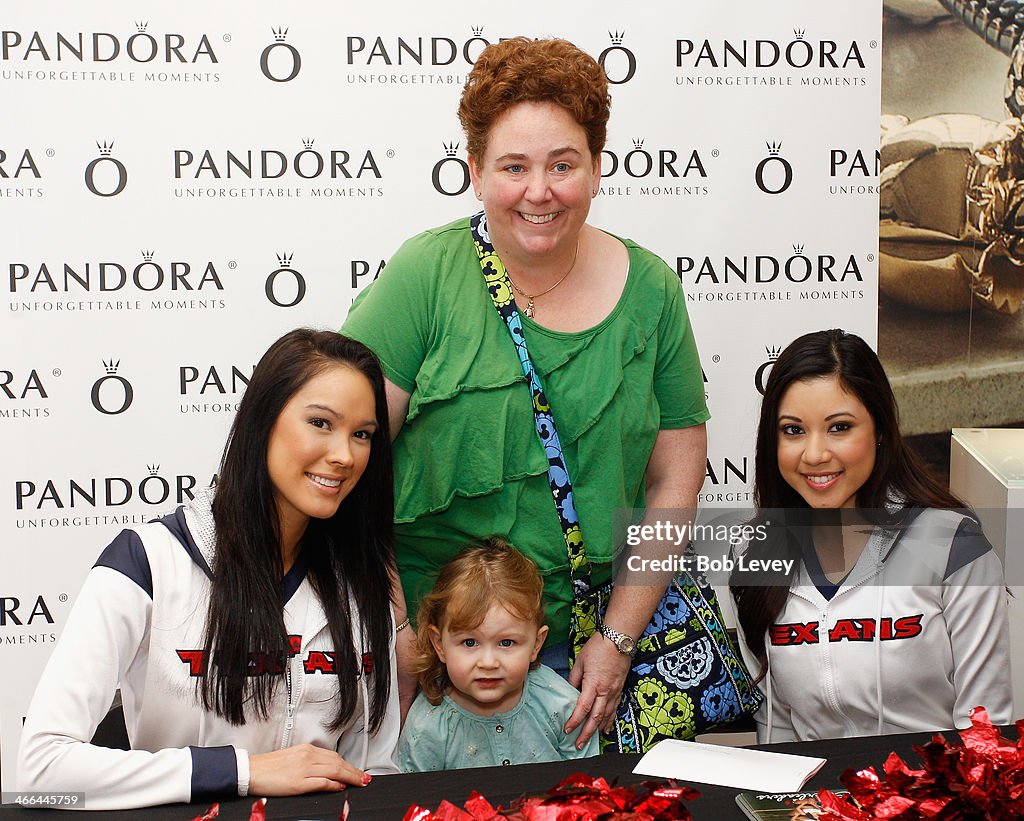 Texans Cheerleaders Visit Houston PANDORA Stores