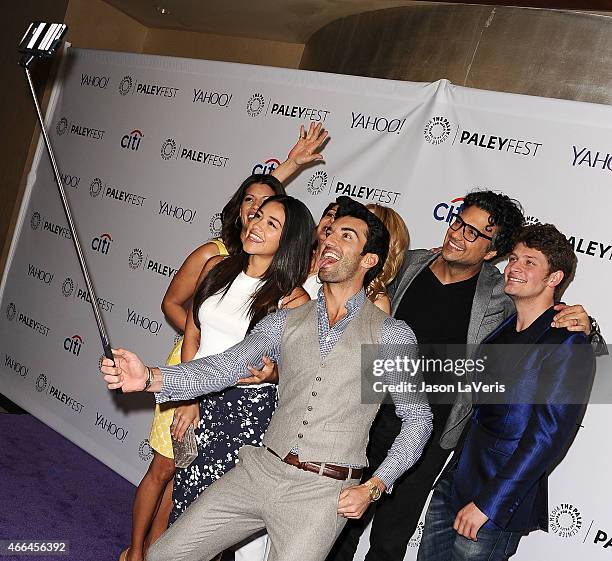 Andrea Navedo, Gina Rodriguez, Justin Baldoni, Jaime Camil and Brett Dier take a selfie during the "Jane The Virgin" event at the 32nd annual...