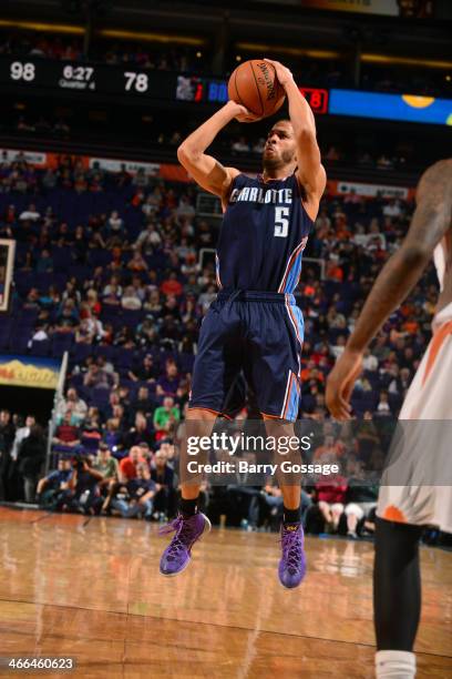 Jannero Pargo of the Charlotte Bobcats shoots against the Phoenix Suns on February 1, 2014 at U.S. Airways Center in Phoenix, Arizona. NOTE TO USER:...
