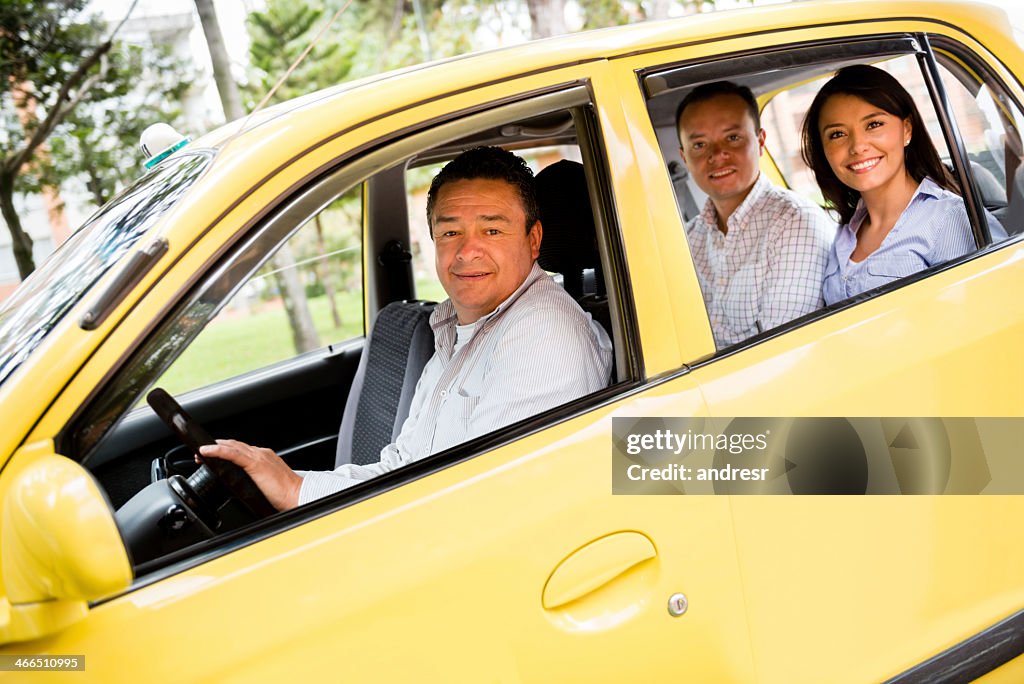 タクシーの運転手に名様