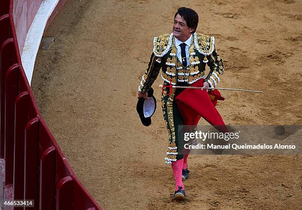 Spanish bullfighter Vicente Ruiz 'El Soro' performs during a bullfighting as part of the Las Fallas Festival in a bullfight on March 16, 2015 in...