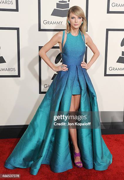 Singer Taylor Swift arrives at the 57th GRAMMY Awards at Staples Center on February 8, 2015 in Los Angeles, California.