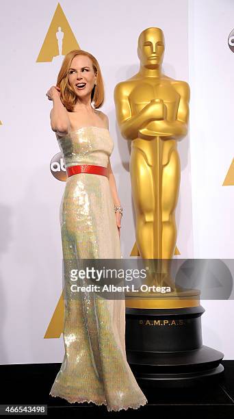 Actress Nicole Kidman poses inside the press room of the 87th Annual Academy Awards held at Loews Hollywood Hotel on February 22, 2015 in Hollywood,...