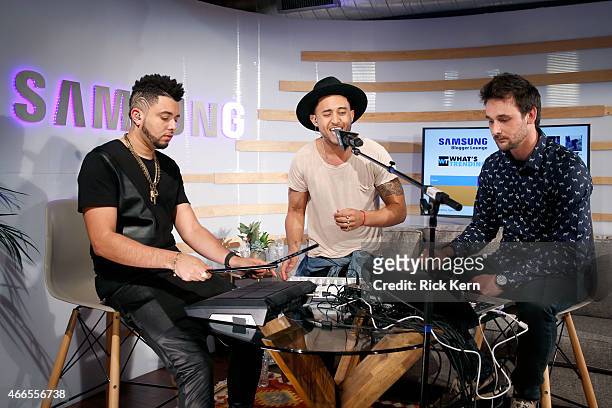 Musician Tahj Mowry and guests perform onstage at What's Trending Live in the Samsung Blogger Lounge during SXSW 2015 on March 16, 2015 in Austin,...