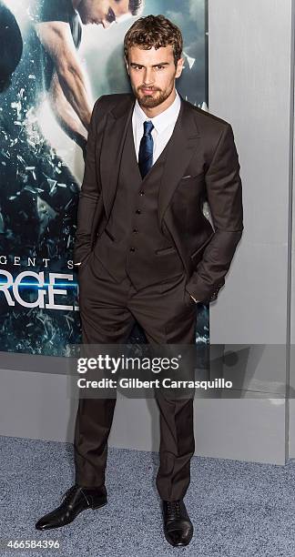 Actor Theo James attends The Divergent Series' 'Insurgent' New York premiere at Ziegfeld Theater on March 16, 2015 in New York City.