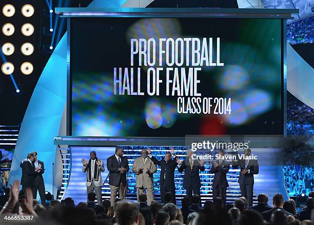 Former New York Jets quarterback Joe Namath, sportscaster Joe Buck and NFL's Pro Football Hall of Fame class of 2014 Derrick Brooks, Walter Jones,...