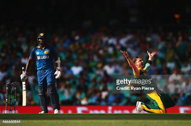 Dale Steyn of South Africa appeals unsuccessfully for the wicket of Angelo Mathews of Sri Lanka during the 2015 ICC Cricket World Cup Quarter Final...