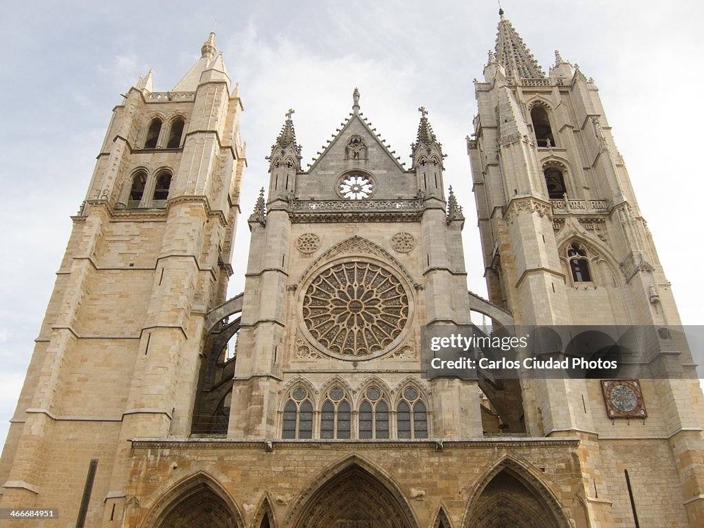 Main facade of Leon Cathedral