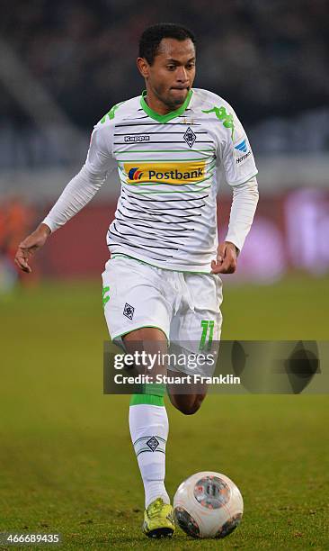 Raffael Caetano de Araújo of Gladbach in action during the Bundesliga match between Hannover 96 and Borussia Moenchengladbach at HDI-Arena on...