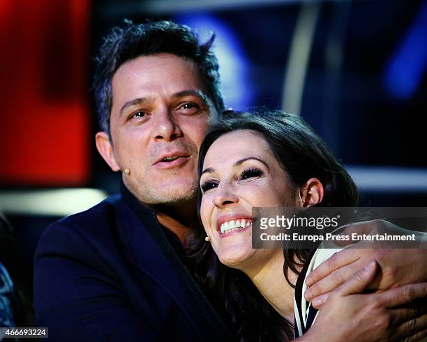 Alejandro Sanz and Malu pose during a photocall to present 'La Voz' on March 17, 2015 in Madrid, Spain.