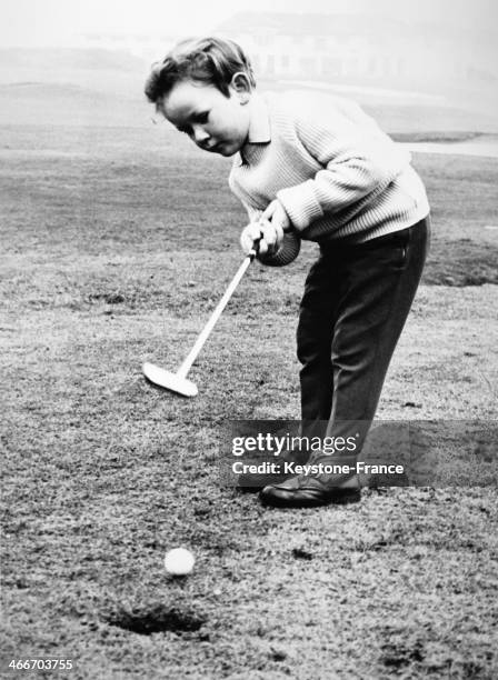 This young boy, Andrew Mac Connel will be the representant of United Kingdom at Golf International Youth Tournament in Florida, in February 1963 in...