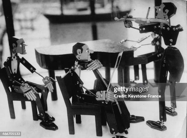 Automata Musicians Robot Musician Photos and Premium High Res Pictures - Getty Images