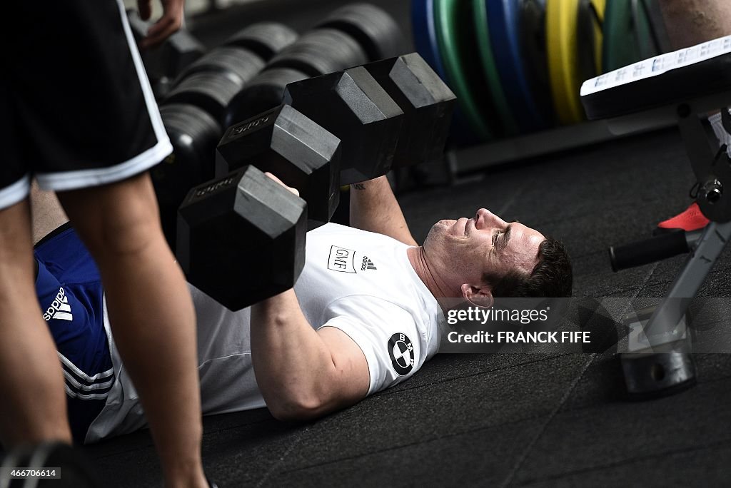 RUGBYU-6NATIONS-FRA-TRAINING