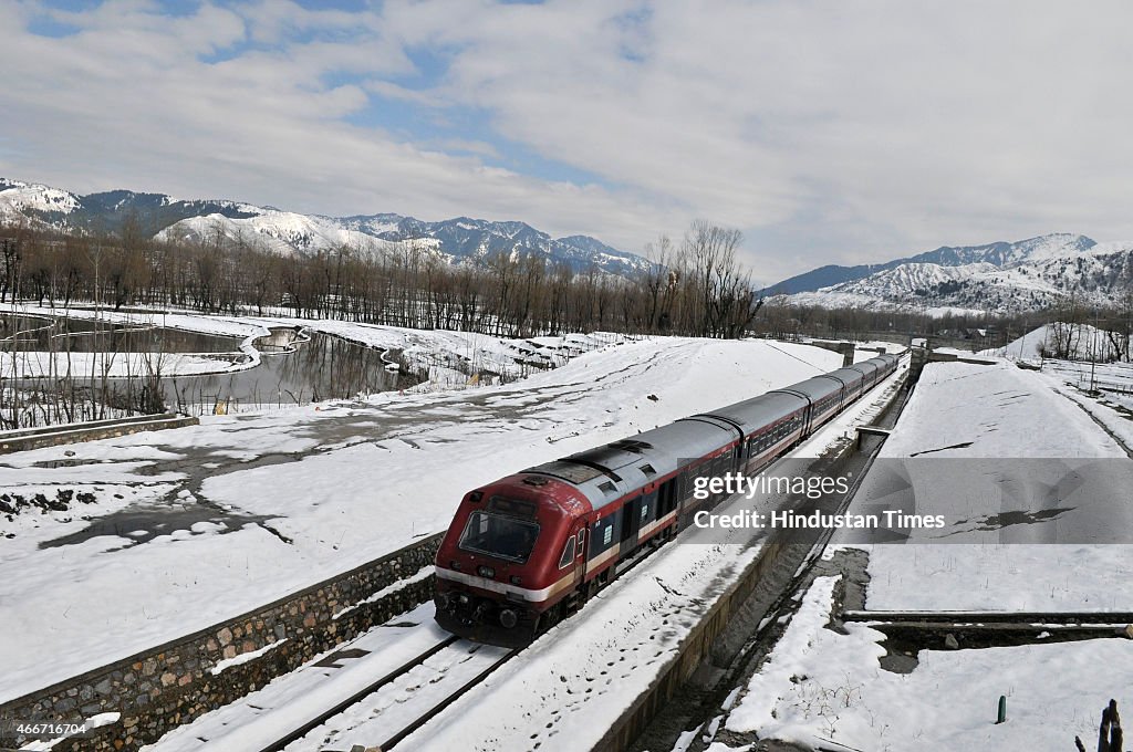 Srinagar-Jammu Highway Blocked After Fresh Landslides