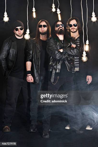 heavy metal band - rockband stockfoto's en -beelden