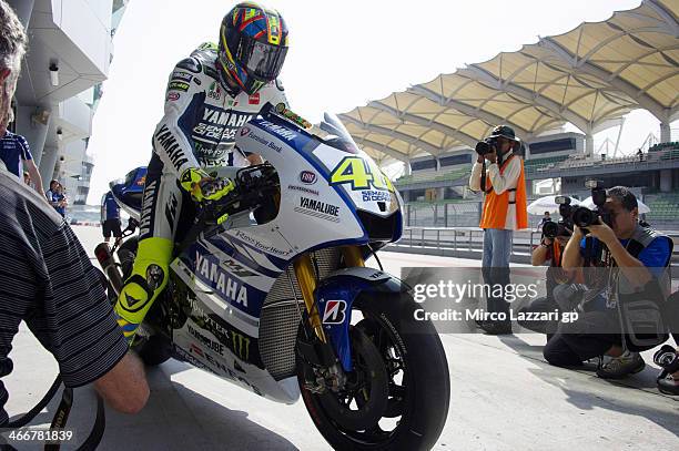 Valentino Rossi of Italy and Yamaha Factory Racing starts during the MotoGP Tests in Sepang - Day One at Sepang Circuit on February 4, 2014 in Kuala...