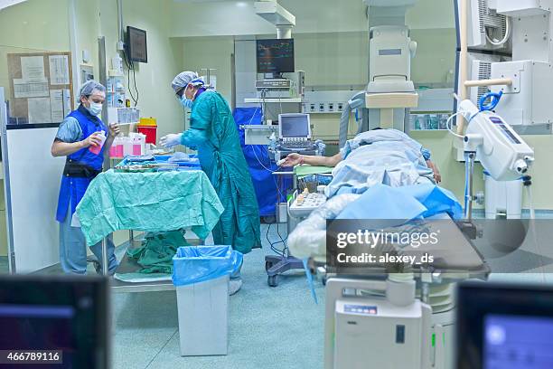 Spring Operating Room Reflection Surgery Observation Room Photos and Premium High Res Pictures - Getty ...