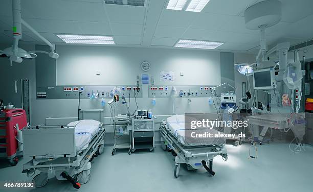 empty hospital ward - hospital ward stock pictures, royalty-free photos & images