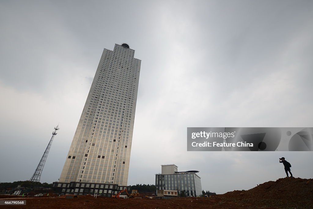 Chinese Firm Builts An Entire 57 Storey Building In Just 19 Days