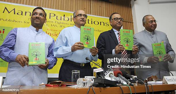 Garg of Manas publications, Advocate and anti-corruption crusader Prashant Bhushan, Former Commissioner of Delhi Police, Neeraj Kumar IPS, and Book...