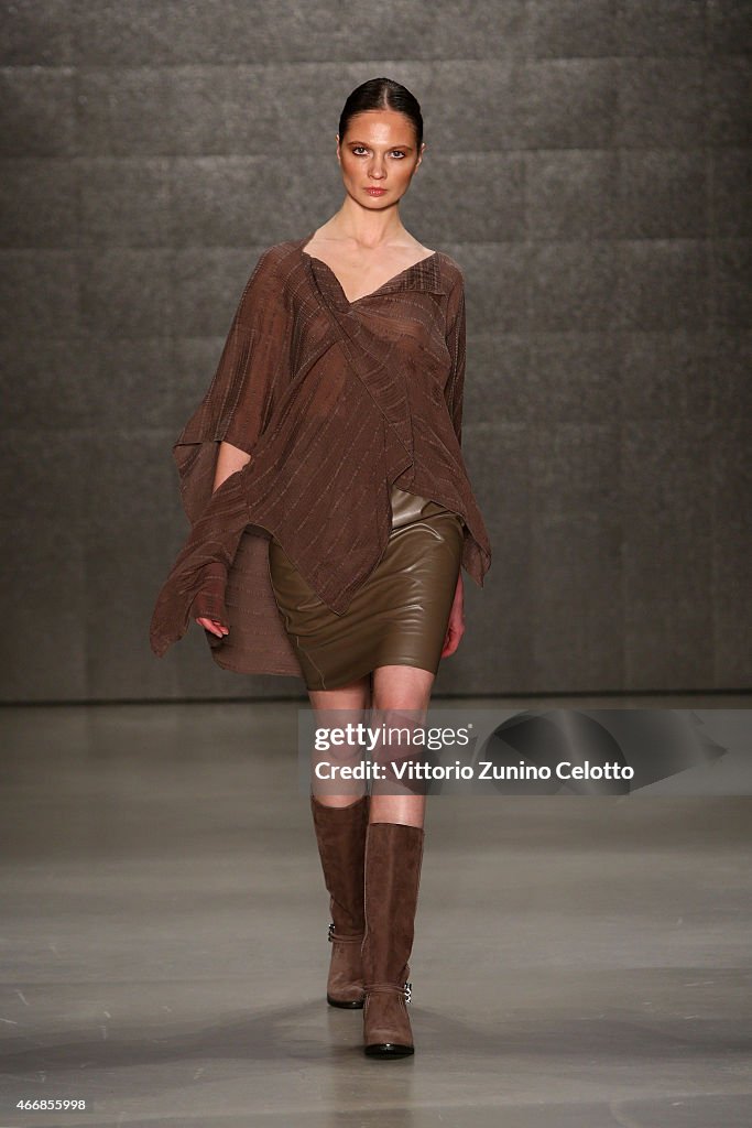 Cigdem Akin - Runway - Mercedes Benz Fashion Week Istanbul Fall/Winter 2015