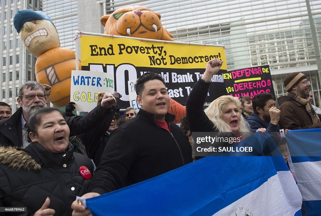 US-EL-SALVADOR-WORLD BANK PROTEST
