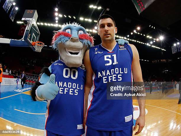 Milko Bjelica, #51 of Anadolu Efes Istanbul celebrates victory during the Turkish Airlines Euroleague Basketball Top 16 Date 11 game between Anadolu...