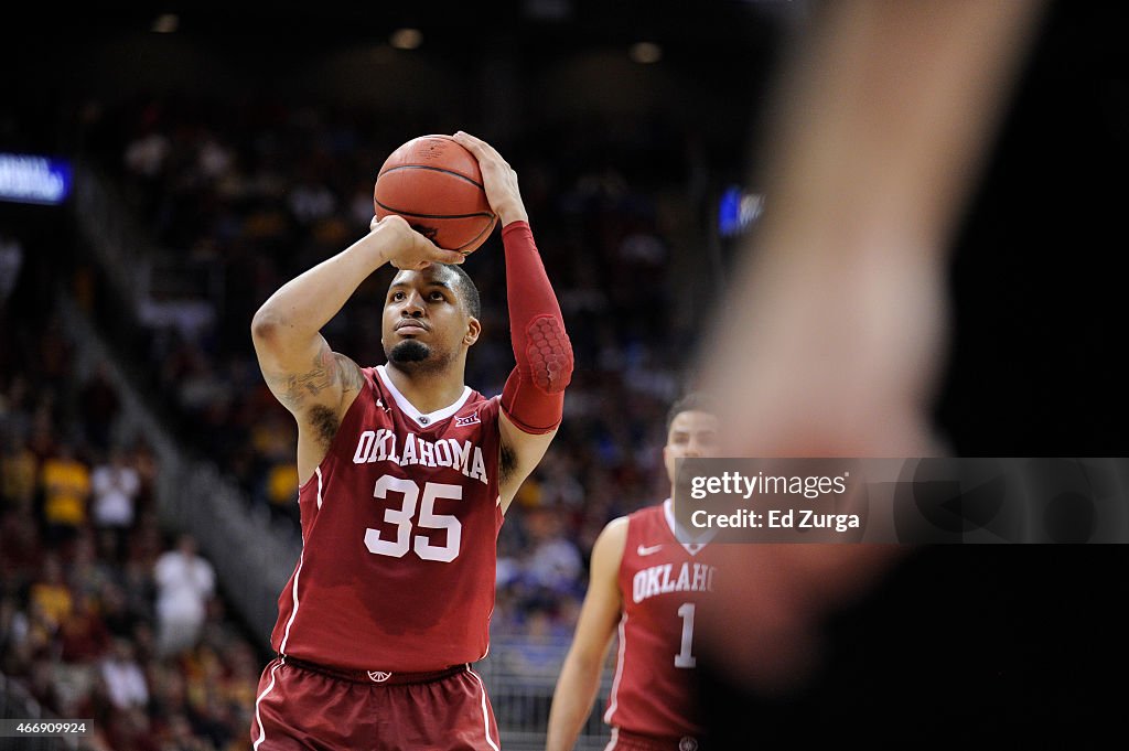 Oklahoma v Iowa State