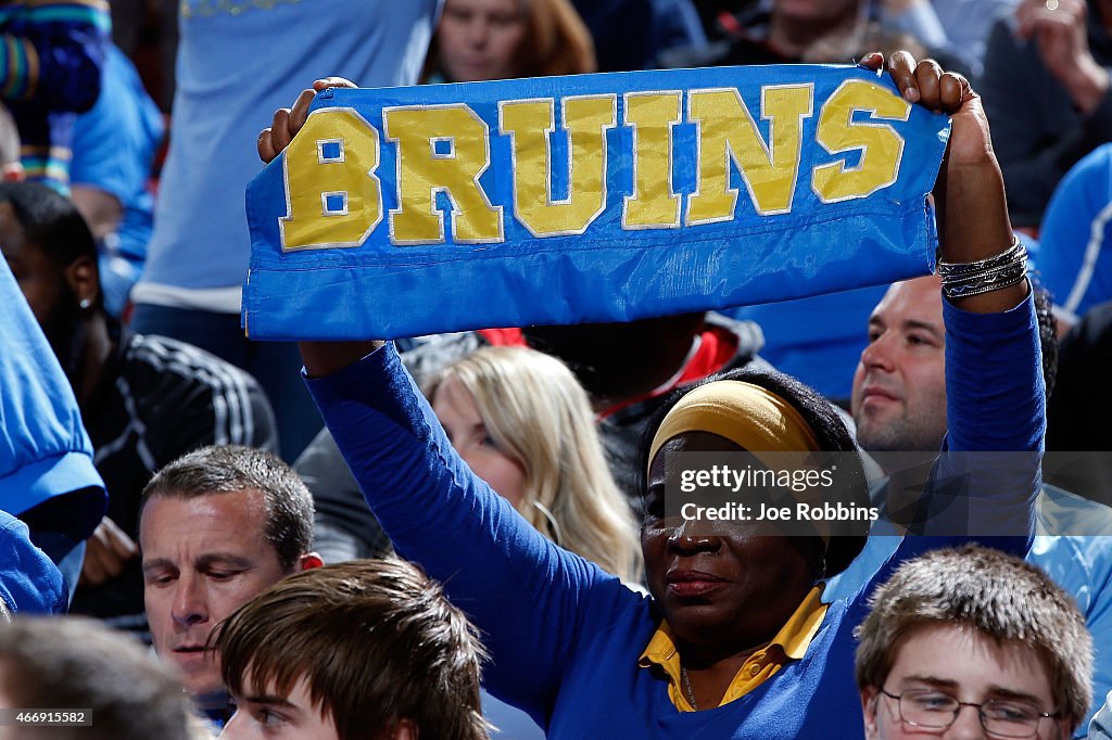 UCLA v SMU