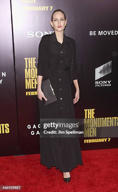 Actress Leelee Sobieski attends the "Monument Men" premiere at Ziegfeld Theater on February 4, 2014 in New York City.