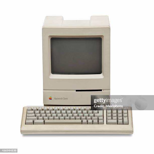 1981 Mac Computer 813 1980s Macintosh Stock Photos, High-Res Pictures, and Images - Getty ...