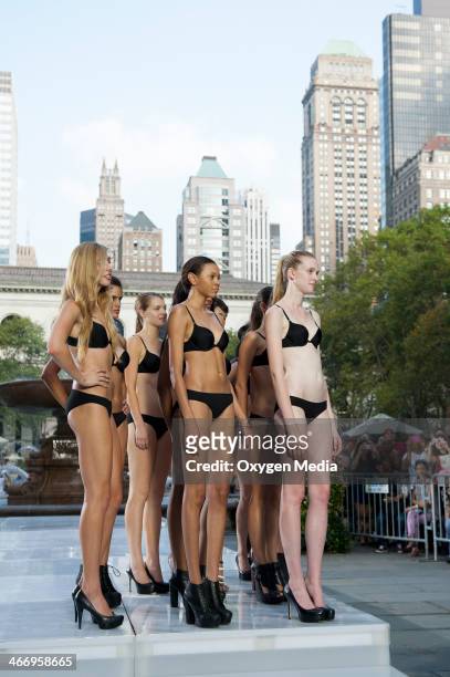 Bryant Park, Pop-Up Fashion Show" Premiere 201 -- Pictured: ?The Face? season 2 modeltestants at their first runway challenge at Bryant Park, NYC --