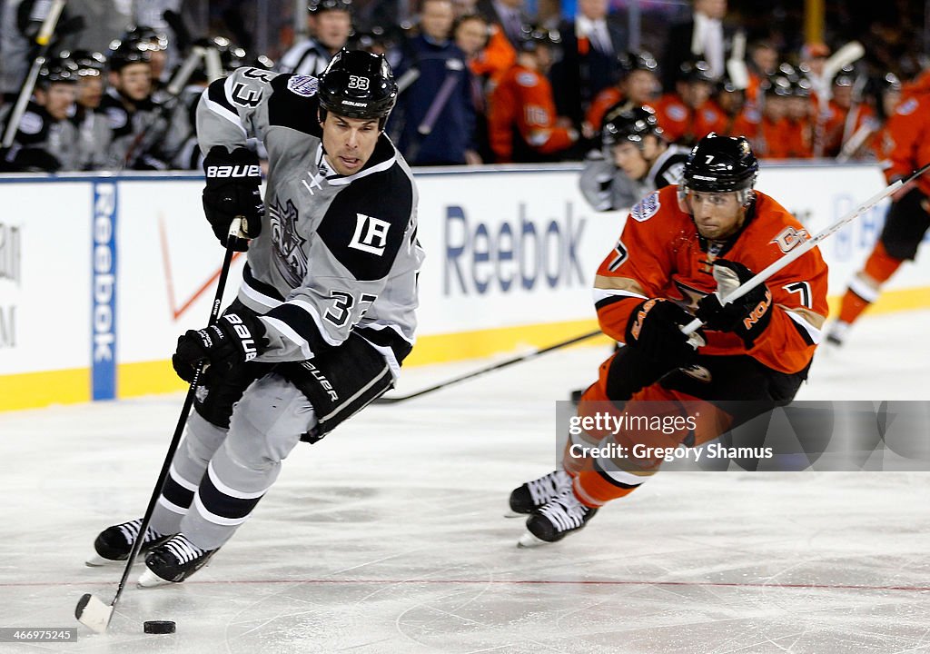 2014 Coors Light NHL Stadium Series - Anaheim Ducks v Los Angeles Kings