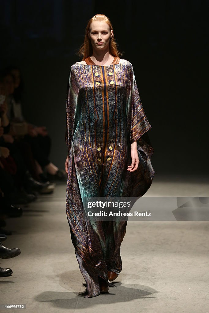 Bashaques - Runway - Mercedes Benz Fashion Week Istanbul Fall/Winter 2015