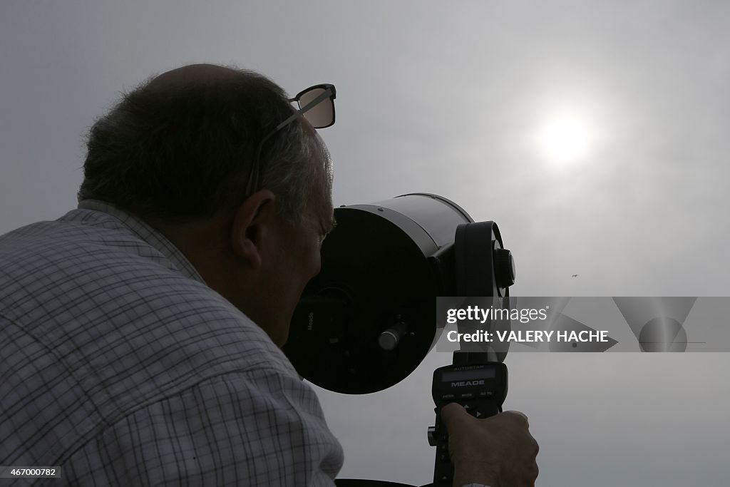 FRANCE-ASTRONOMY-ECLIPSE