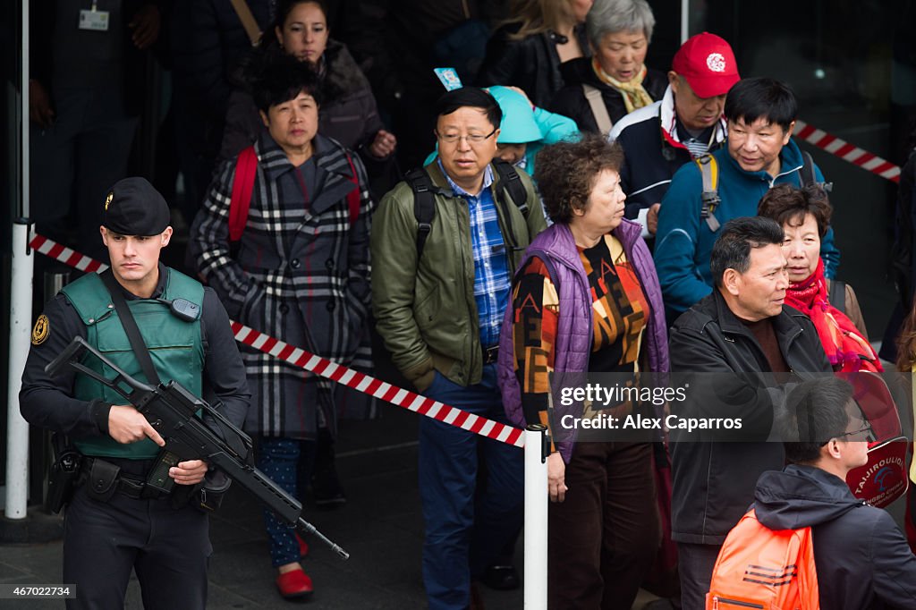 MSC Splendida Cruise Passengers Disembark In Barcelona After Terrorist Attack in Tunisia