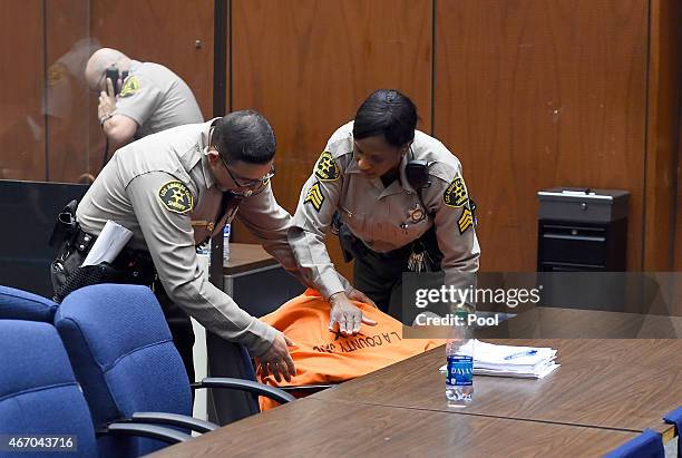 Marion "Suge" Knight appears in court for his bail hearing at Criminal Courts Building on March 20, 2015 in Los Angeles, California. Knight collapsed...