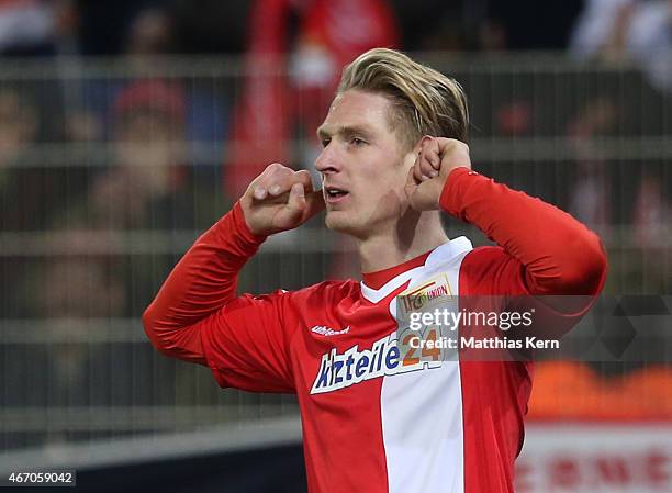 Sebastian Polter of Berlin jubilates after scoring the first goal during the Second Bundesliga match between 1.FC Union Berlin and FC St. Pauli at...