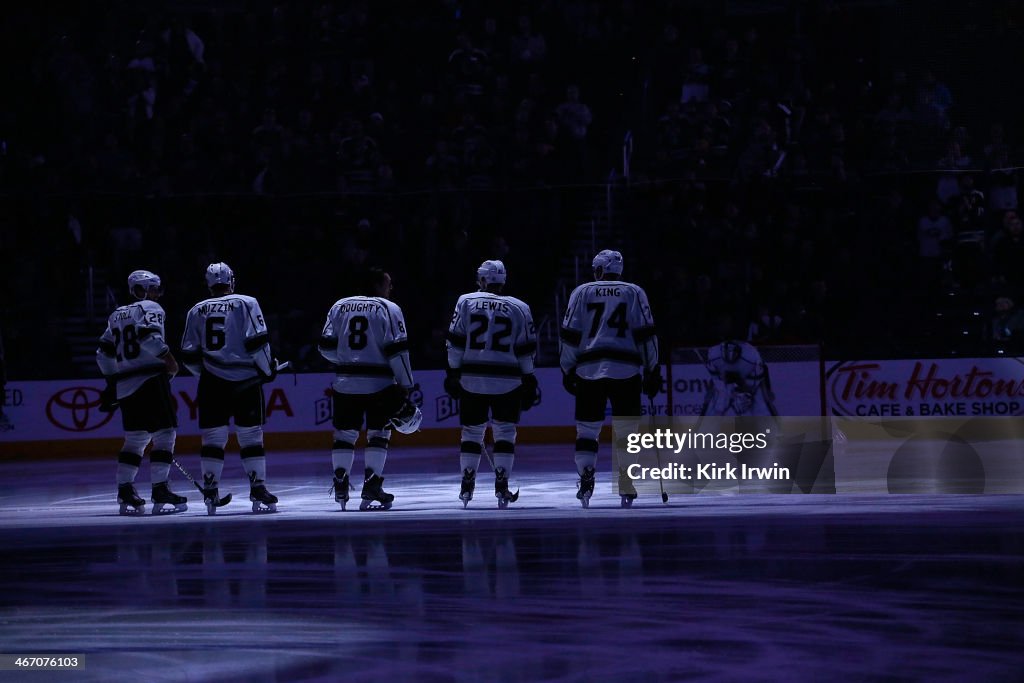 Los Angeles Kings v Columbus Blue Jackets