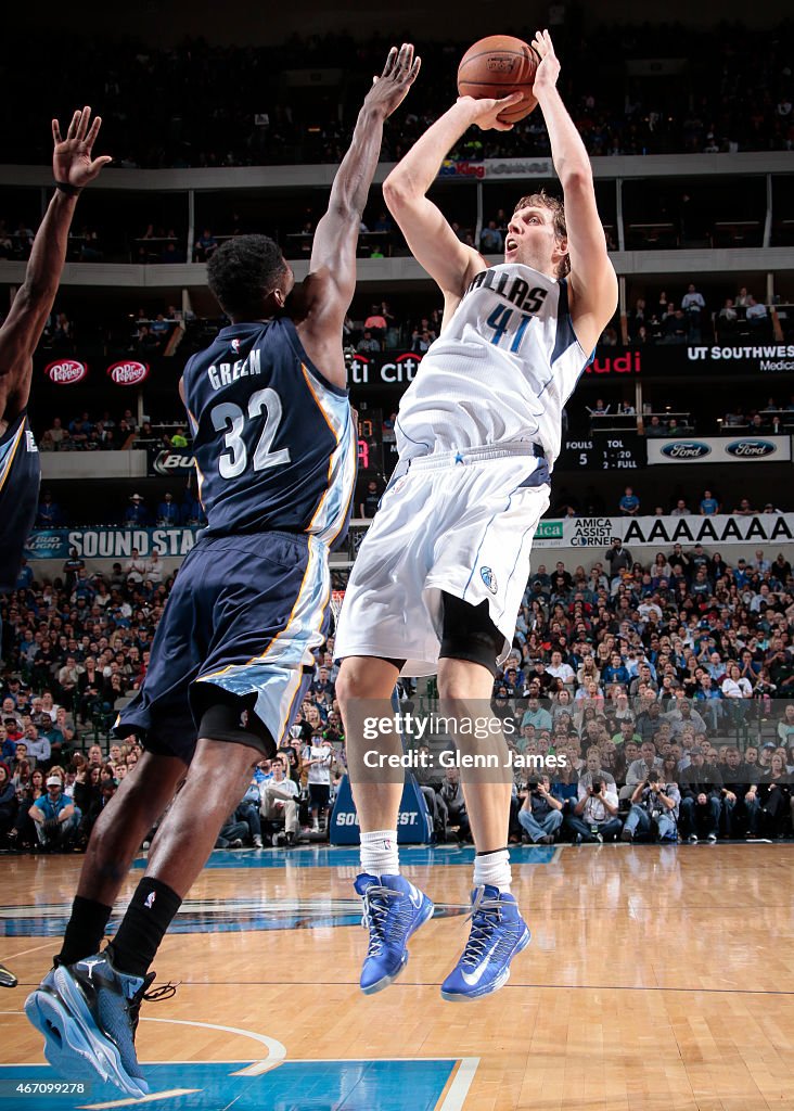 Memphis Grizzlies v Dallas Mavericks