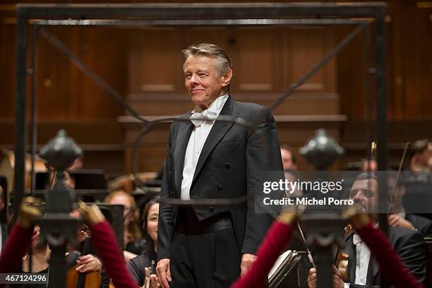 Latvian conductor Mariss Jansons acknowlegdes applause after his final concert with the Royal Concertgebouw Orchestra on March 20, 2015 in Amsterdam,...