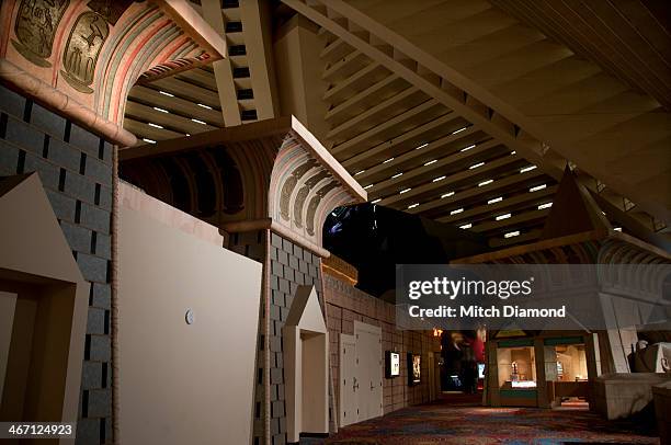 luxor hotel interior - las vegas pyramid hotel stock pictures, royalty-free photos & images