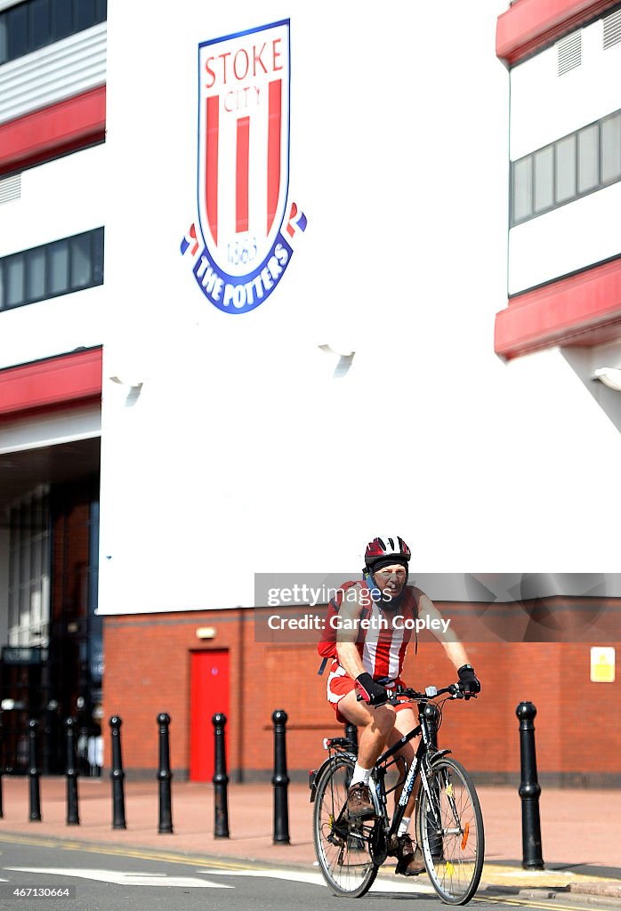 Stoke City v Crystal Palace - Premier League