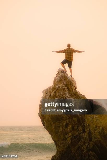 Man Hugging Rocks Self Hug Silhouette Photos and Premium High Res Pictures - Getty Images
