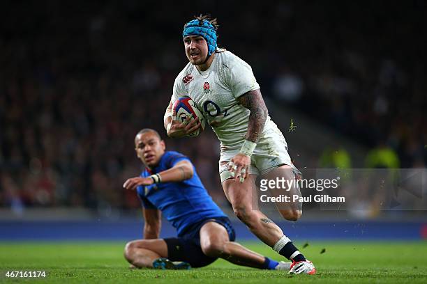 Jack Nowell of England breaks upfield to score his team's seventh try during the RBS Six Nations match between England and France at Twickenham...